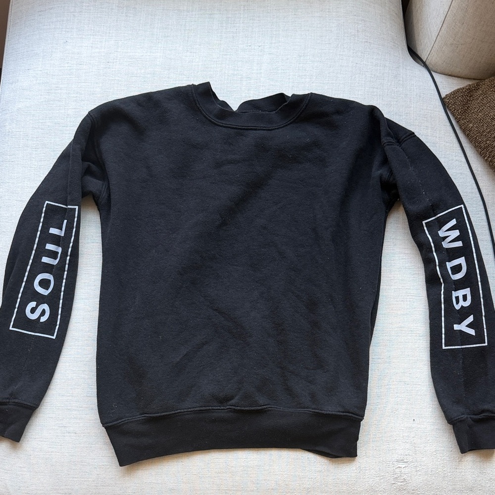soulcycle men’s black small sweater - WDBY